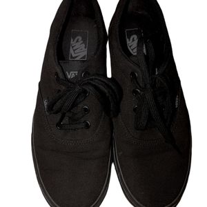 Women's Van's Size 10 Shoes